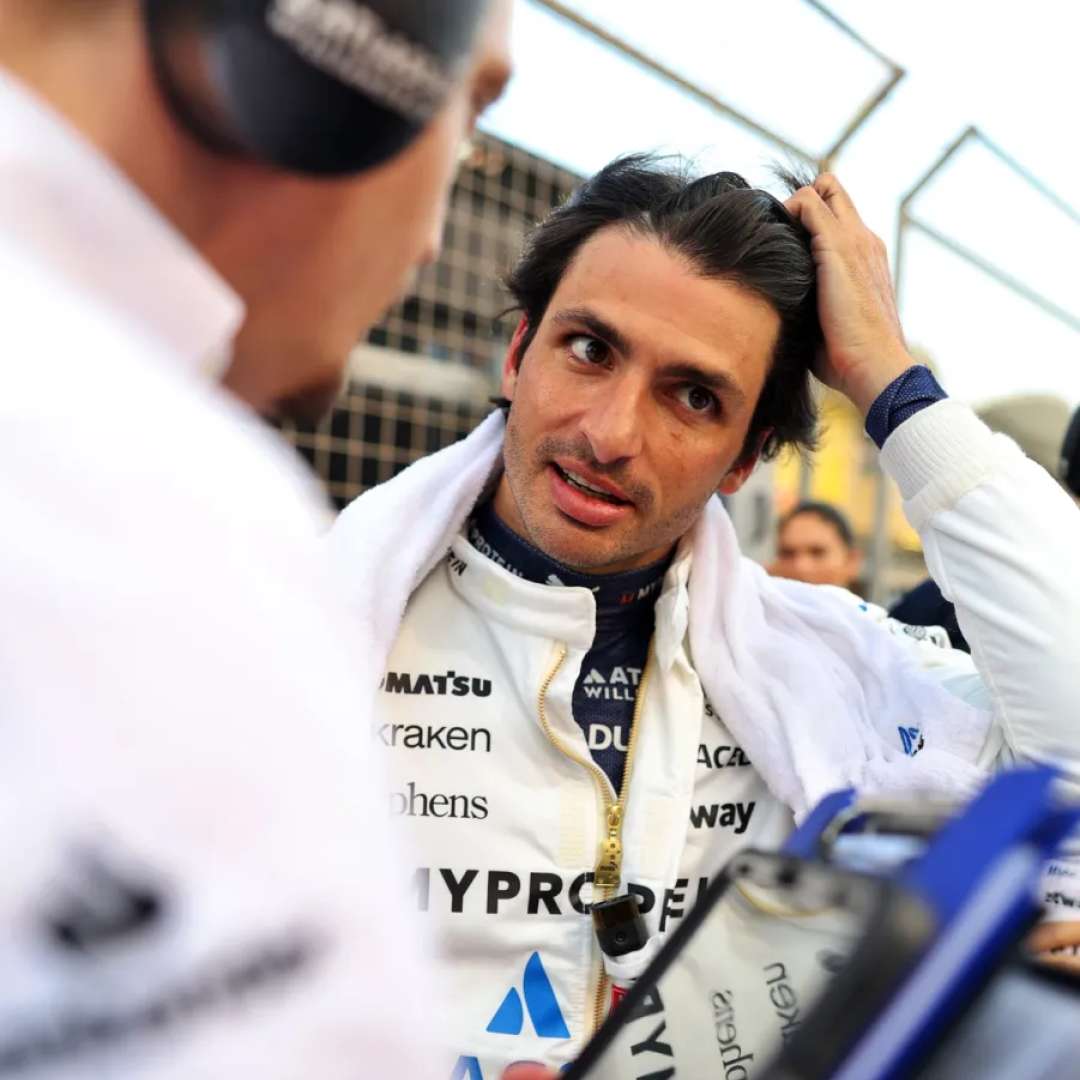 Sainz warned: Don’t fight Hamilton!