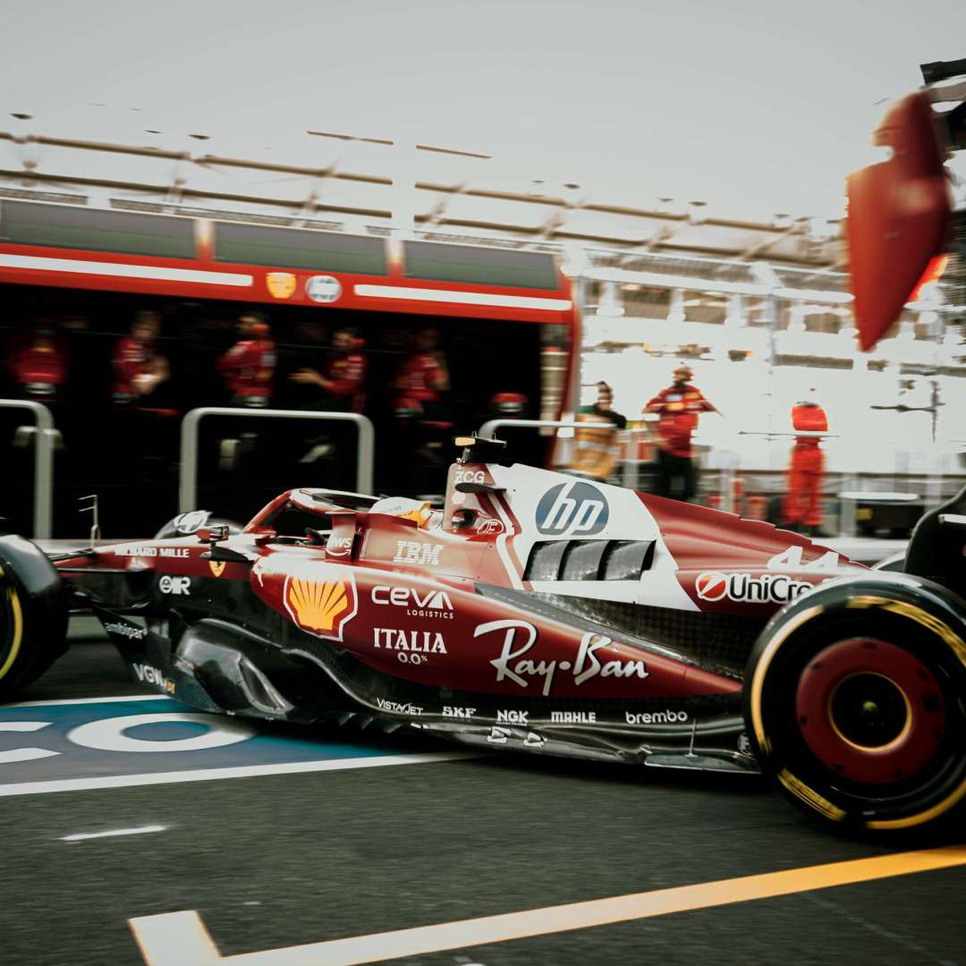 Hamilton's Ferrari nightmare worsens